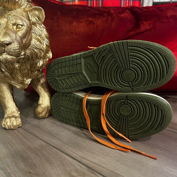 🔥🚨 Nike Air Jordan 1 Mid SE Craft (GS) Shoes Anthracite Olive Size 4Y - Picture 8 of 8